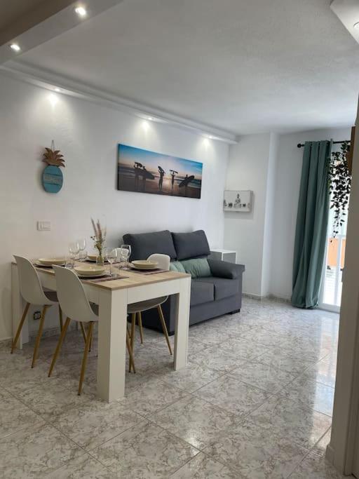 Giovina Living Av Suecia 150M From Beach Los Cristianos  Exterior photo