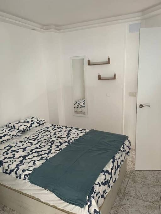 Giovina Living Av Suecia 150M From Beach Los Cristianos  Exterior photo